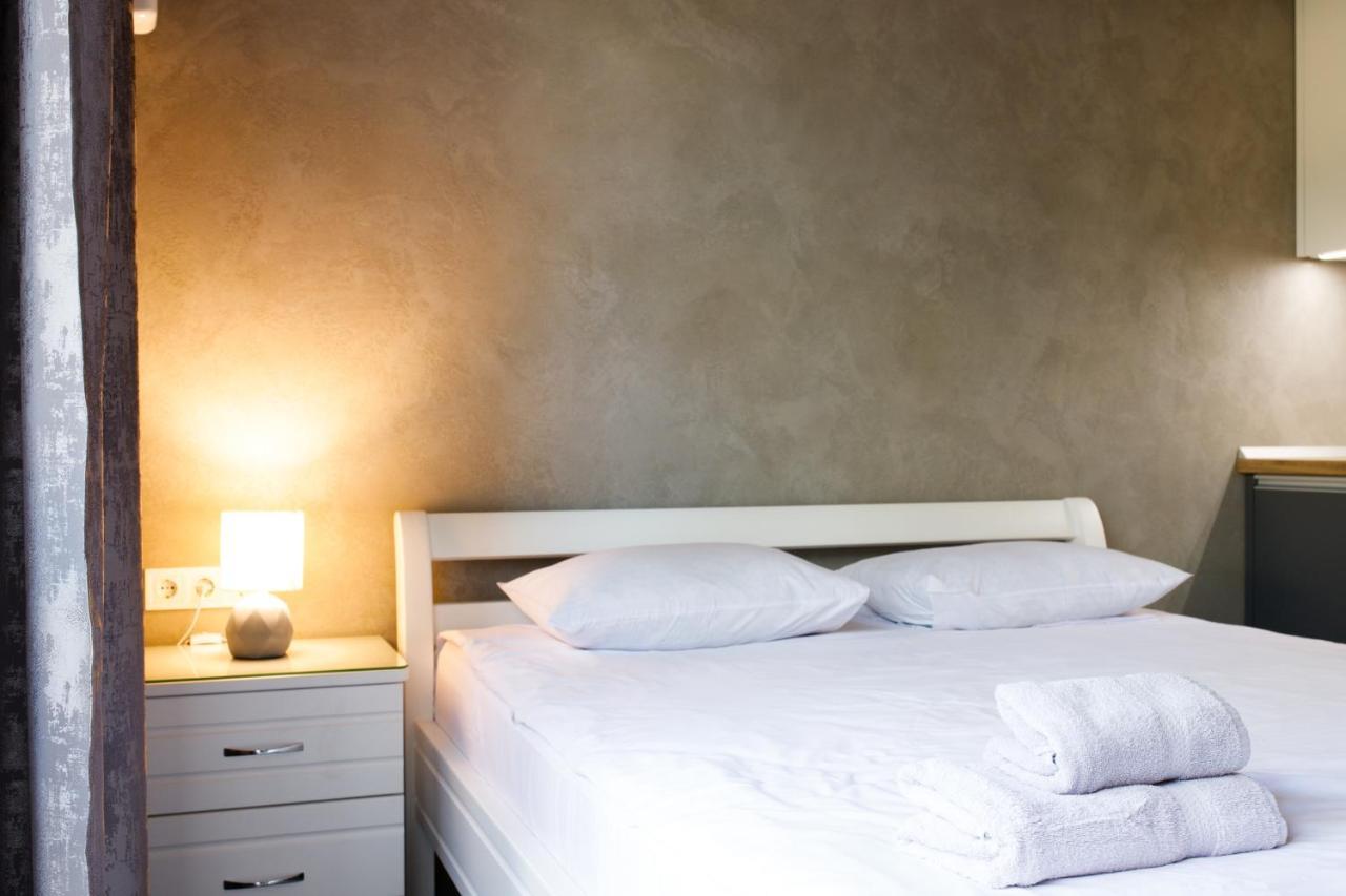 Lux Apartments 利沃夫 外观 照片