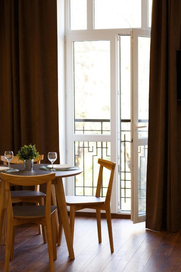 Lux Apartments 利沃夫 外观 照片