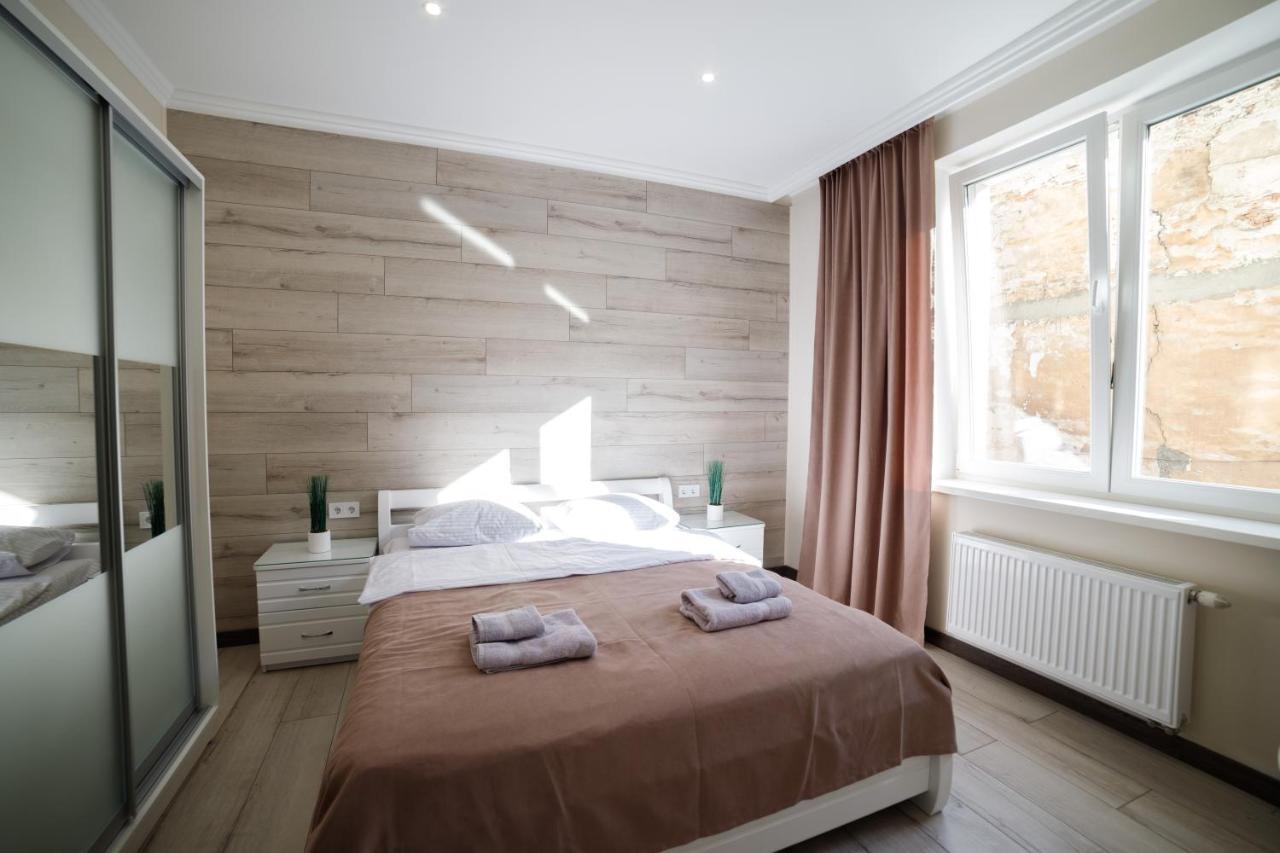 Lux Apartments 利沃夫 外观 照片