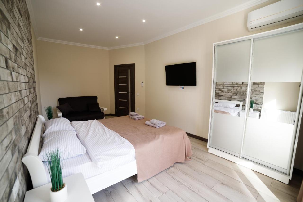 Lux Apartments 利沃夫 外观 照片