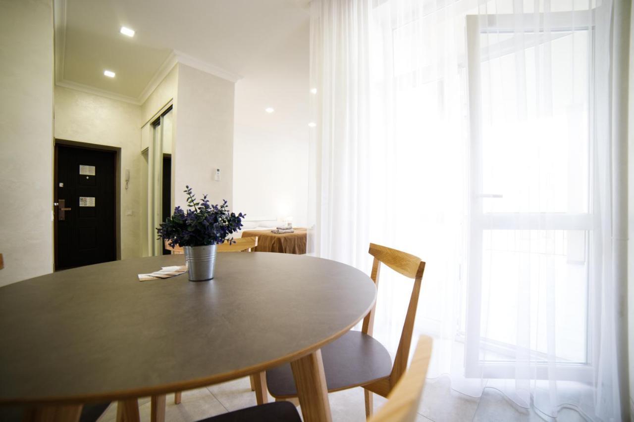 Lux Apartments 利沃夫 外观 照片