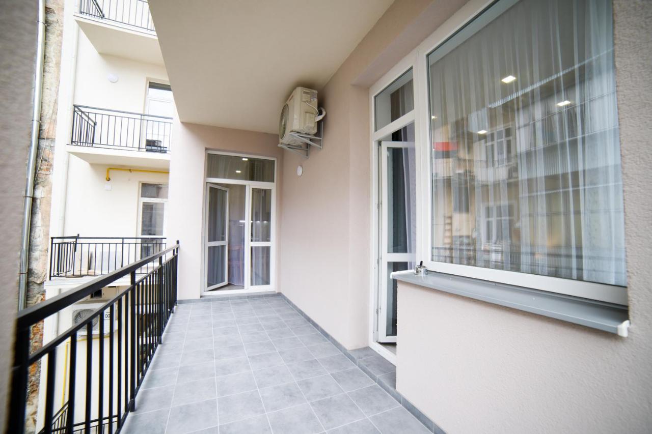 Lux Apartments 利沃夫 外观 照片