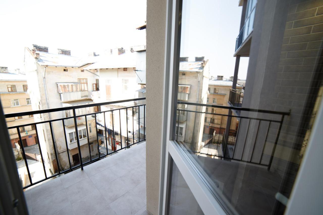 Lux Apartments 利沃夫 外观 照片